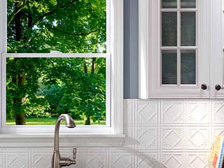 Fasade Backsplash - Traditional 4 in Gloss White