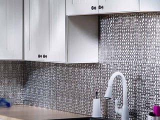 Fasade Backsplash - Terrain in Crosshatch Silver