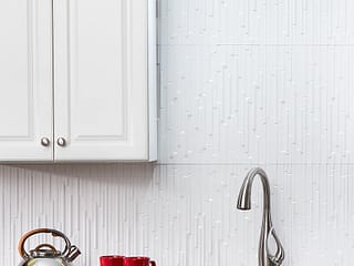 Fasade Backsplash - Skyline in Matte White