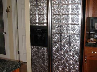 Refrigerator with Fasade Traditional 1 in Crosshatch Silver