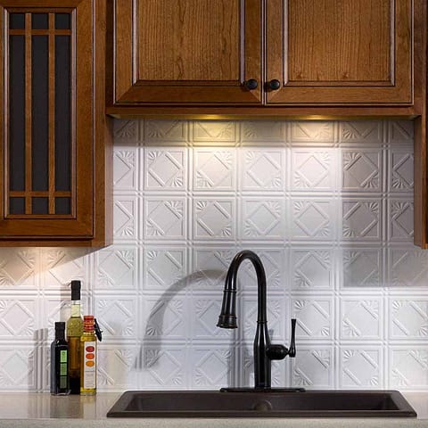 Fasade Backsplash - Traditional 4 in Matte White