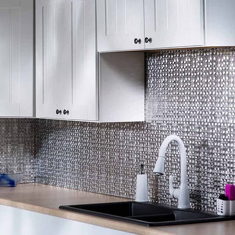 Fasade Backsplash - Terrain in Crosshatch Silver