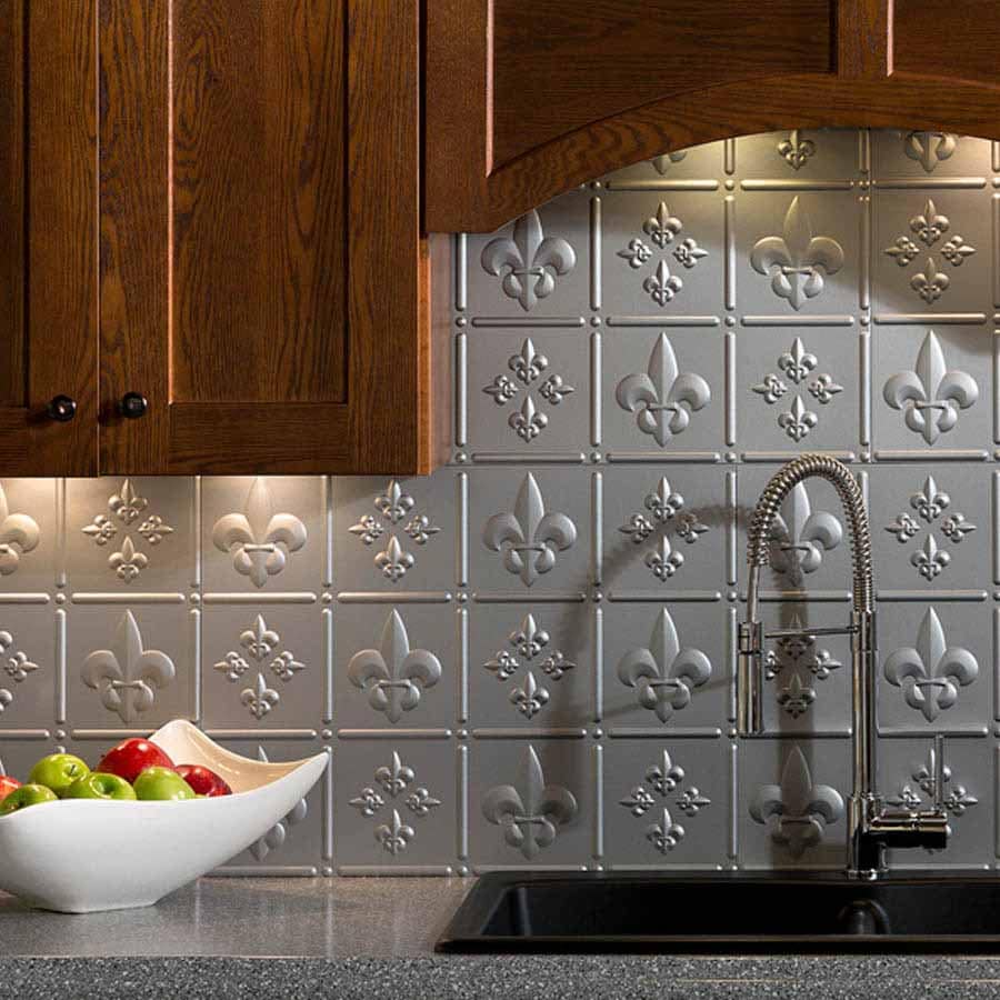 Fasade Backsplash - Fleur de lis in Argent Silver