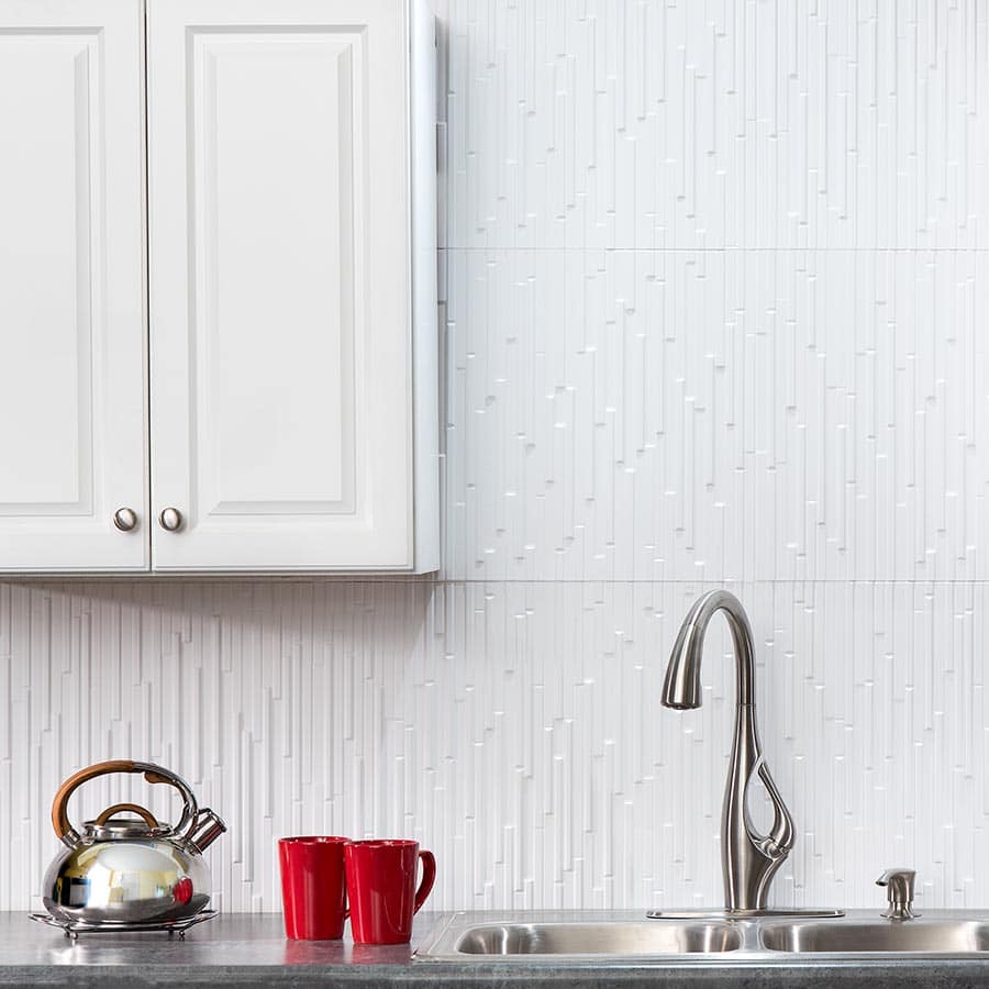 Fasade Backsplash - Skyline in Matte White