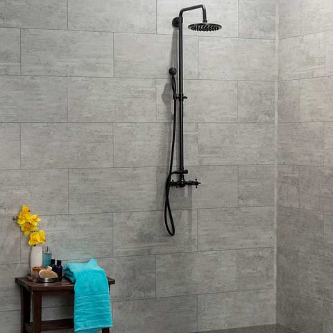 Palisade Wall Panel in Wind Gust