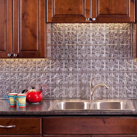 Fasade Backsplash - Traditional 1 in Crosshatch Silver