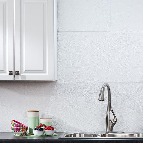 Fasade Backsplash - Safari in Matte White