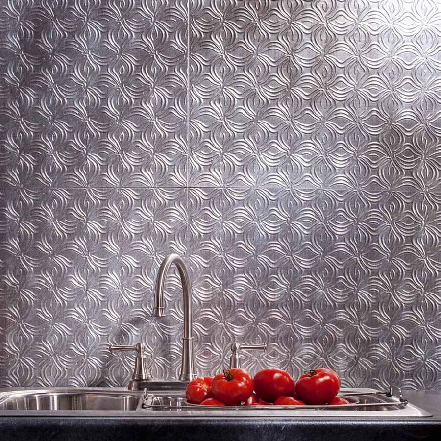 Fasade Backsplash - Lotus in Crosshatch Silver