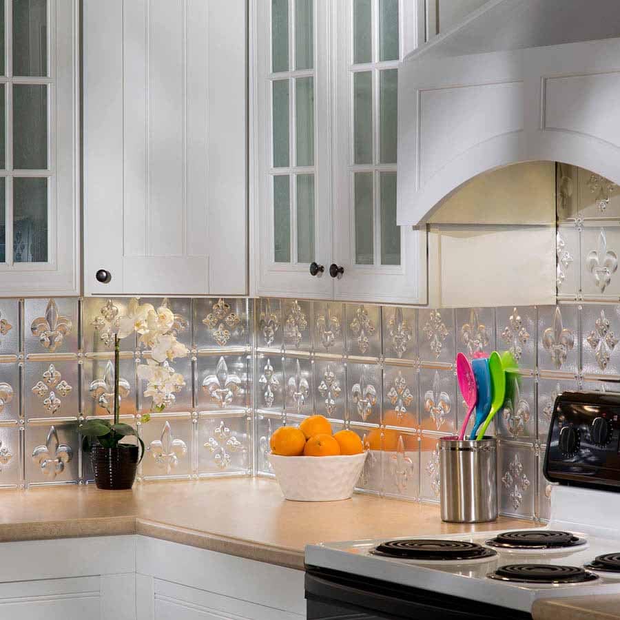 Fasade Backsplash - Fleur de lis in Brushed Aluminum