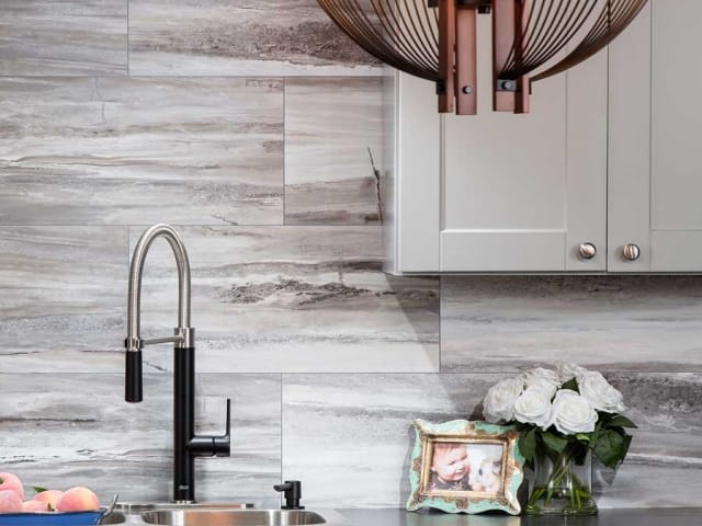 Palisade Tiles in Louvre Granite