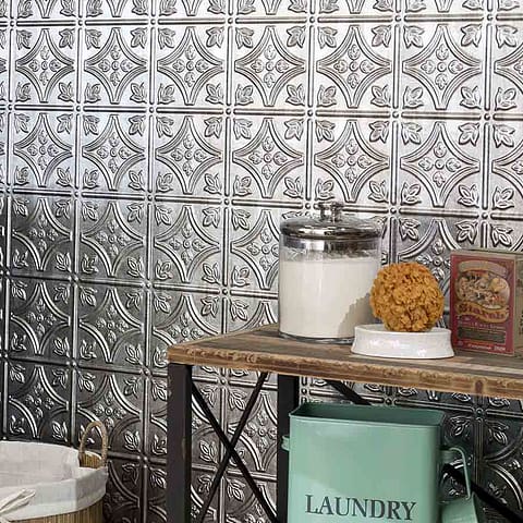 Fasade&#039;s Traditional 1 Wall Panel in Crosshatch Silver