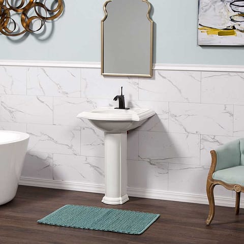 Palisade Wall Tile (Small Profile) in Carrara Marble