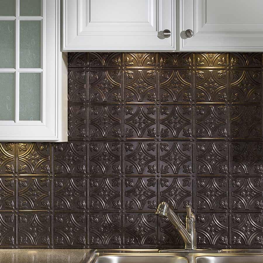 Fasade Backsplash in Traditional 1