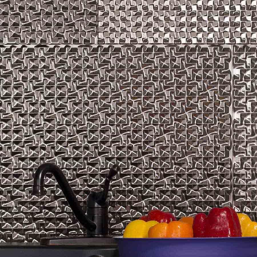 Fasade Backsplash in Terrain