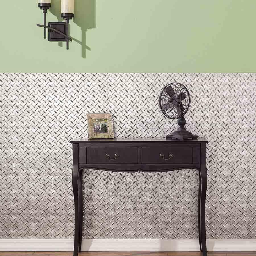 Fasade's Diamond Plate Wall Panel in Crosshatch Silver