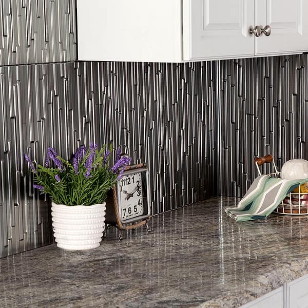 Fasade Backsplash in Skyline - Fasade