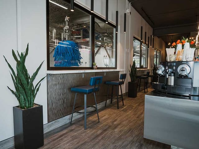 Bubbles Car Wash, Fasade&#039;s Waves in Argent Silver