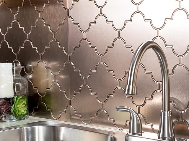 Monaco backsplash in Brushed Nickel