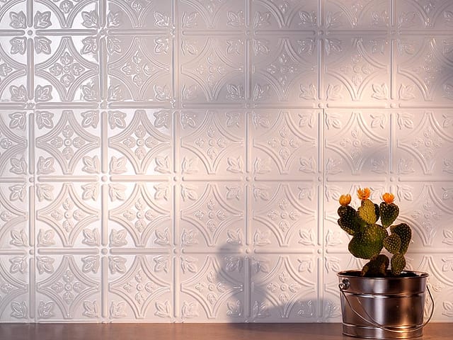 Traditional 1 backsplash in Gloss White