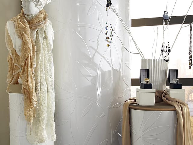 Audrey wall panel in Matte White