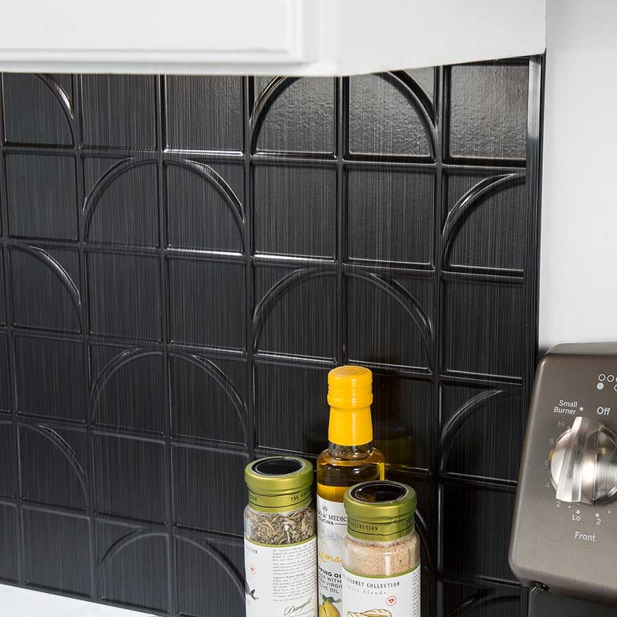 PB7642_Kitchen_jtrim