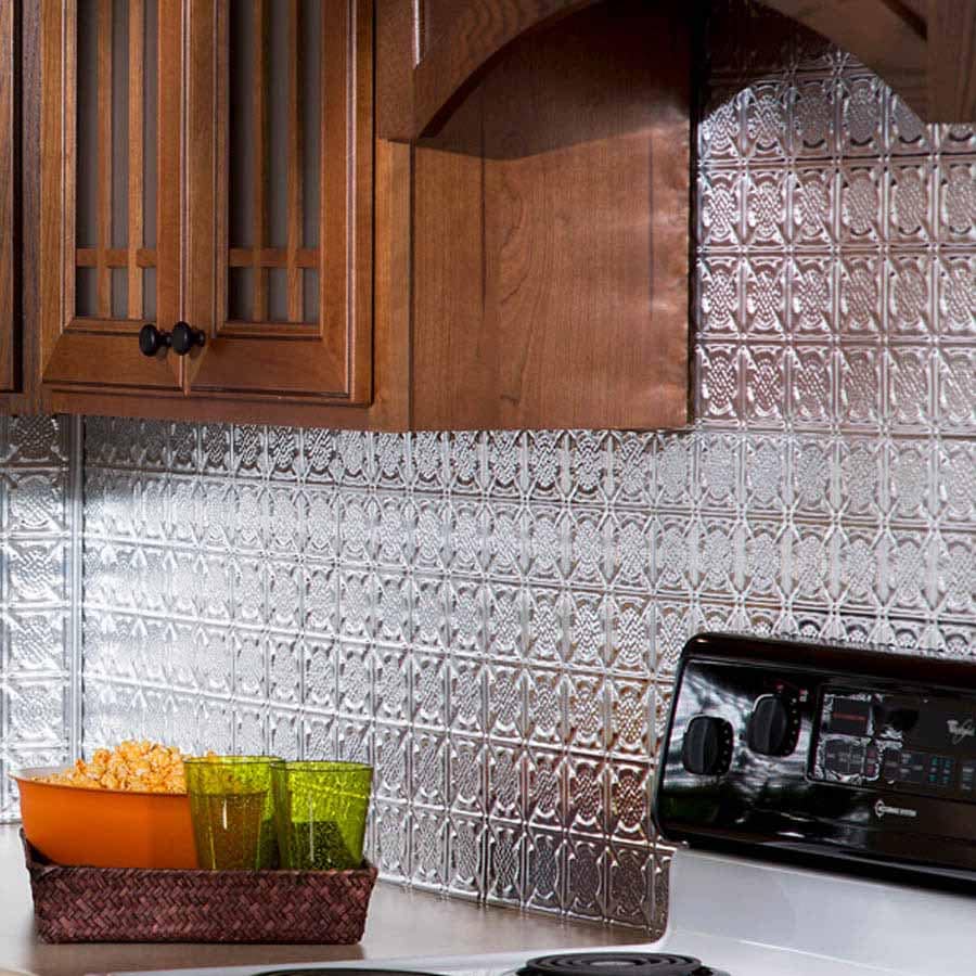 Fasade Backsplash in Traditional 6